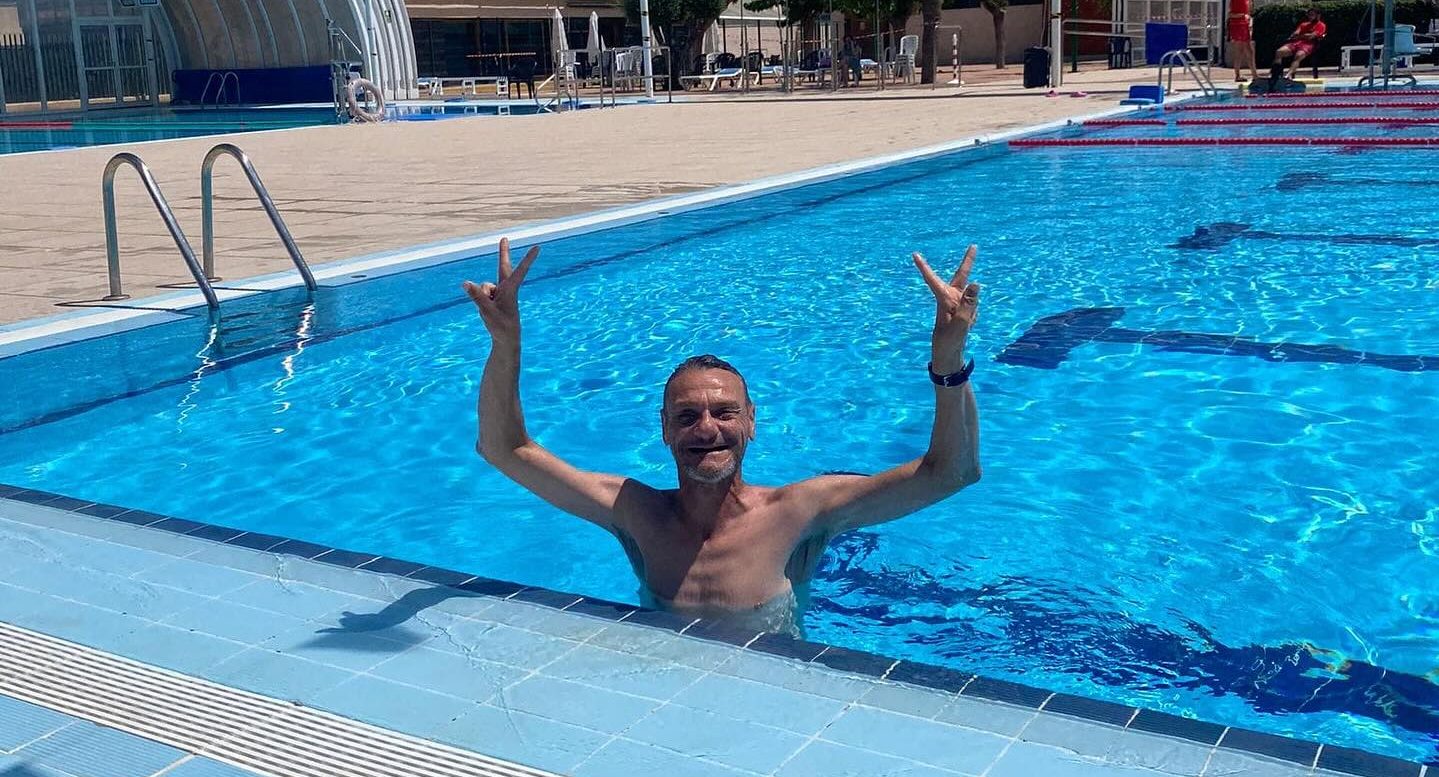 Julio. Piscina!